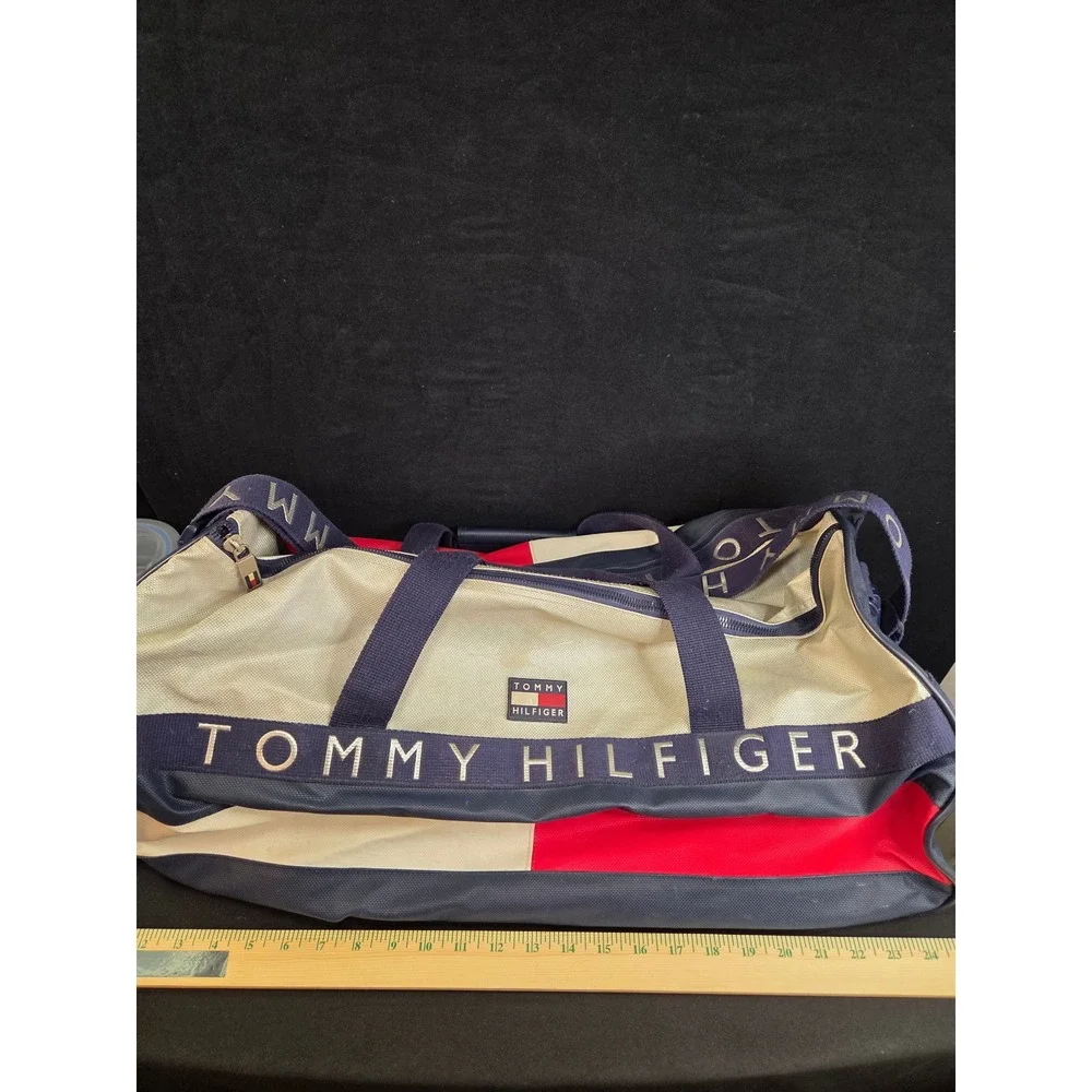 Tommy Hilfiger Vintage Duffle Bag Red White Blue Colorblock Travel Gym Luggage
